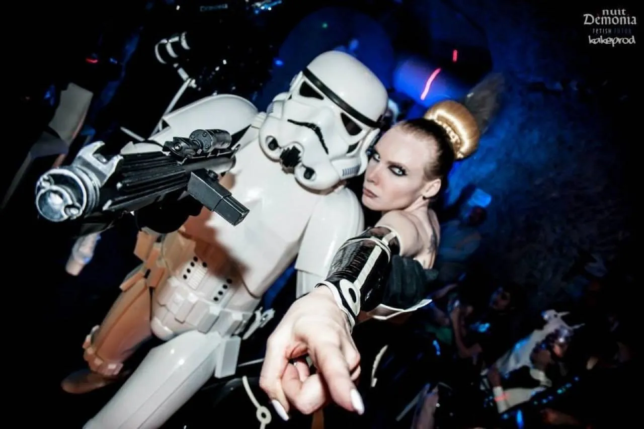 Exposition de créations de mode fetish de Patrice Catanzaro