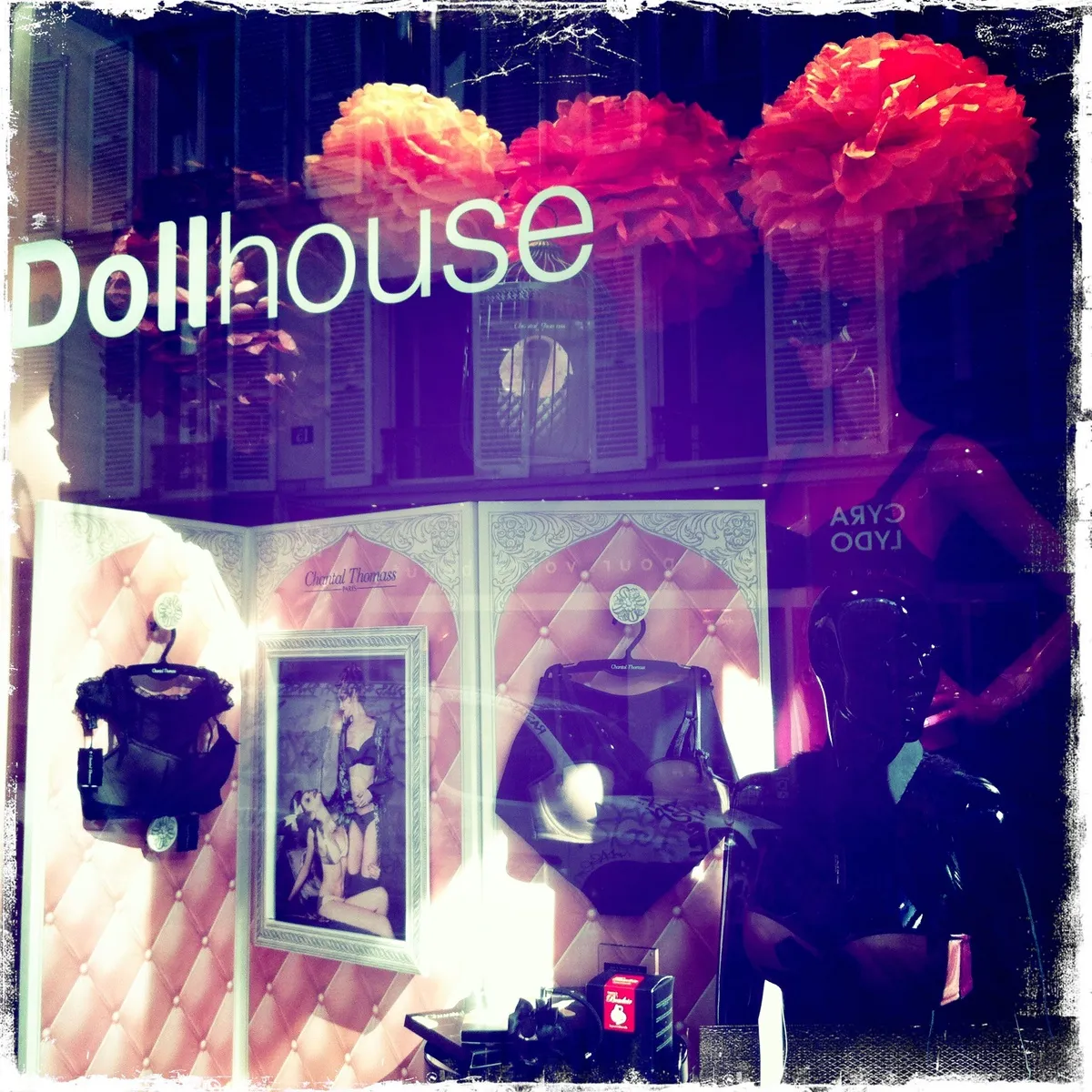 dollhouse boutique 02
