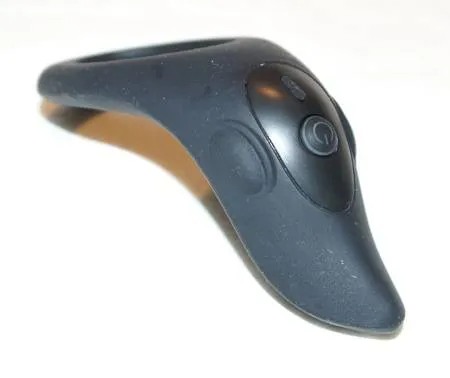 Vue du Wonder Ring de Love To Love mettant en évidence la texture silicone