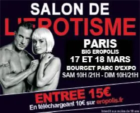 Spectacle sur le podium central du Salon de l'érotisme Eropolis Paris au Bourget.