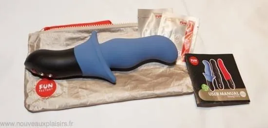 Vue d'ensemble du Fun Factory Stronic Zwei montrant la tête, le renflement et la butée