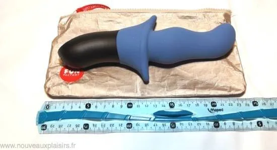 Mesure du diamètre du Fun Factory Stronic Zwei avec une règle