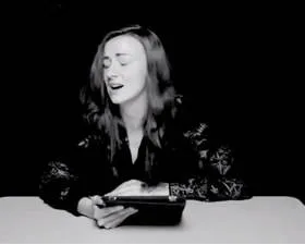 Vidéo érotique : Hysterical Literature avec Danielle