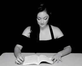 Vidéo sexy : Hysterical literature ou ne pas succomber à l'orgasme