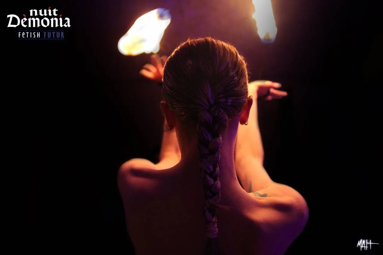 Détails de costumes fetish et accessoires BDSM