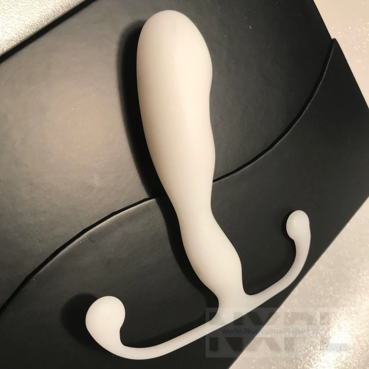 Le masseur prostatique Aneros Helix Trident - NXPL