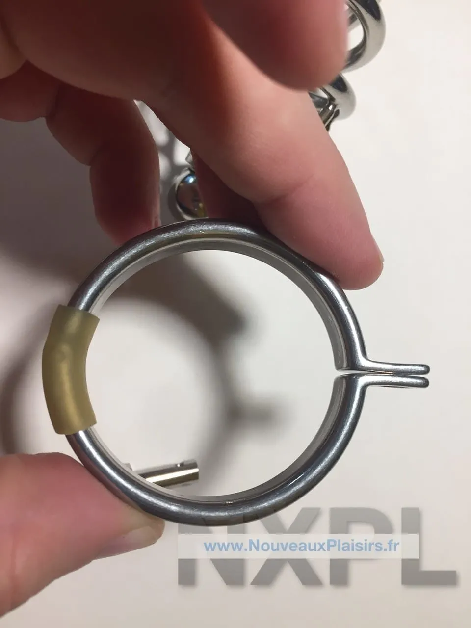 Test de la cage de chasteté Asylum 4