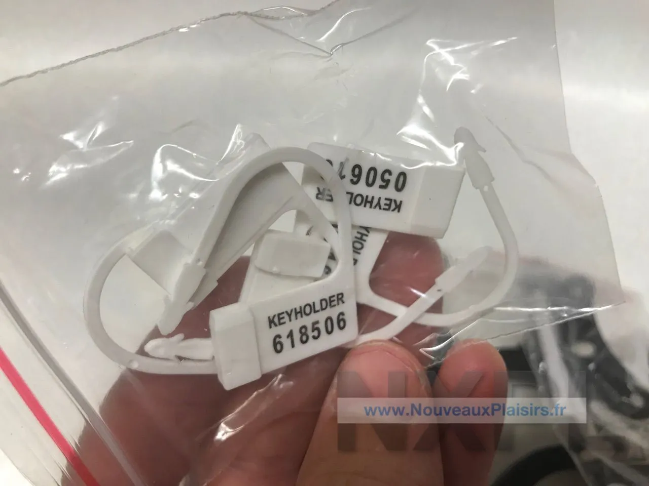 Test de la cage de chasteté FAAK chez Dildok.com - NXPL