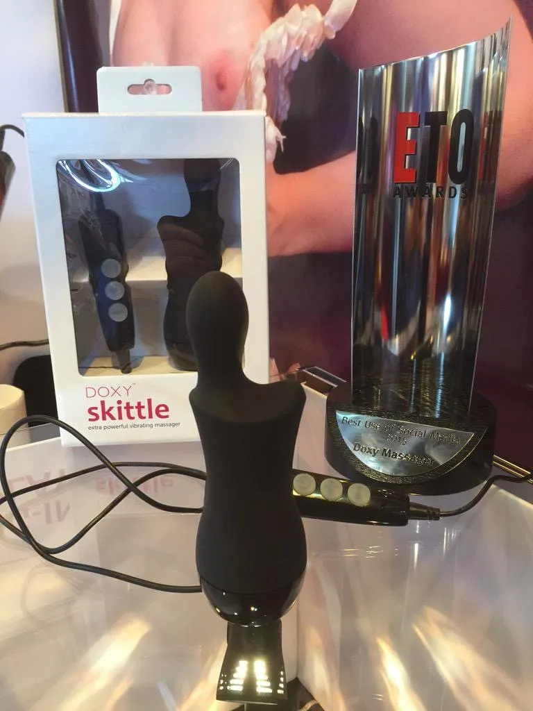 NXPL-Doxy-Skittle-01