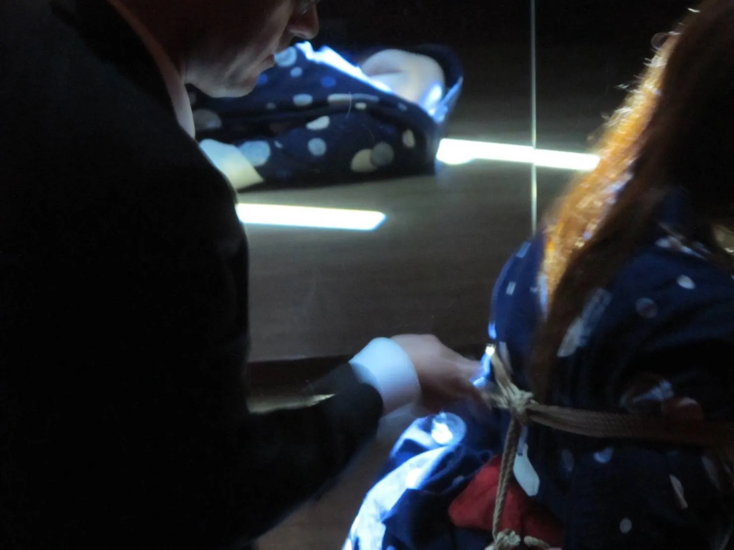 Expo Artis Sensualitas au Taken : Une immersion dans l'art du Shibari