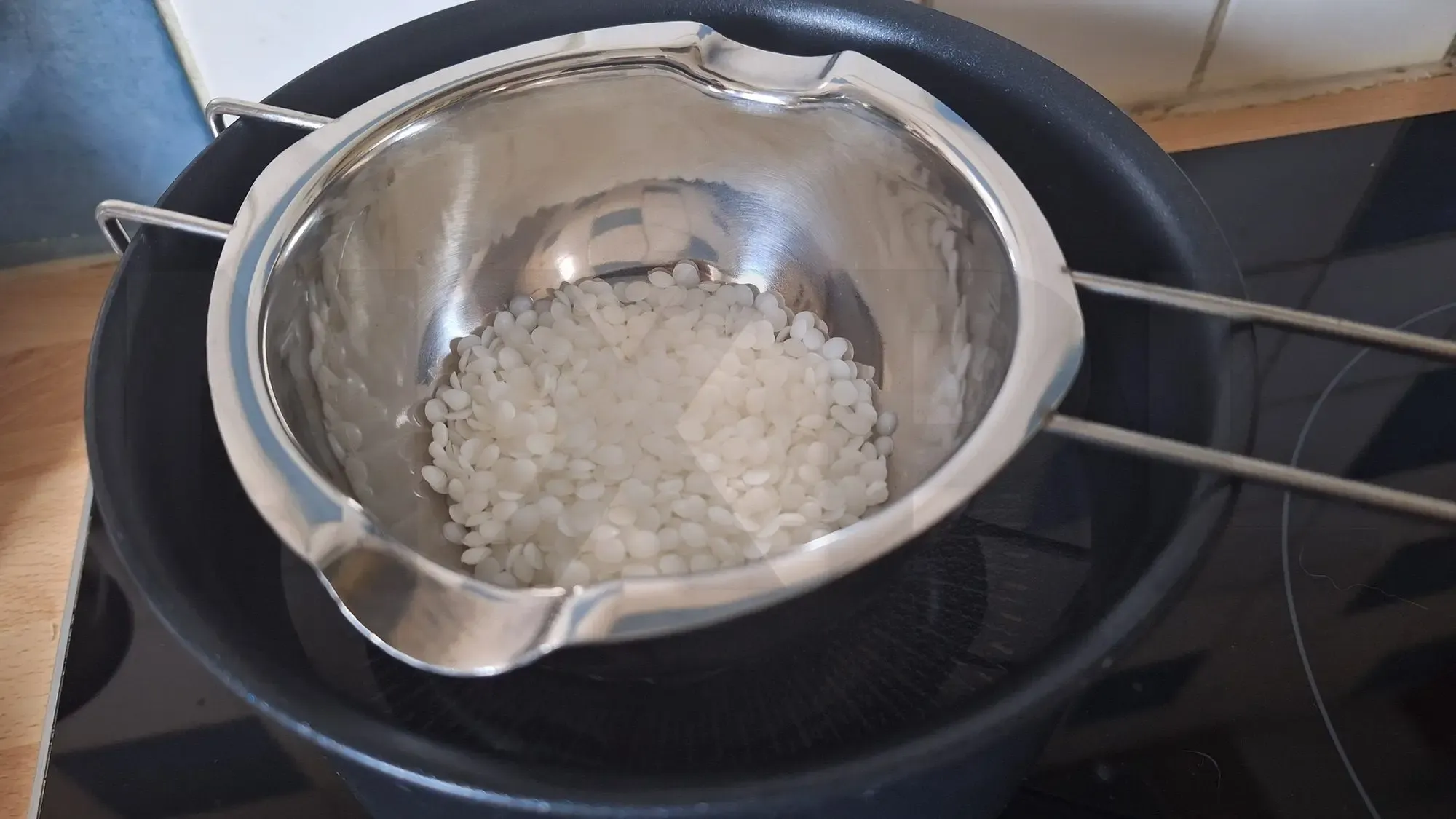 nxpl fabrication bougie basse temperature bdsm 06