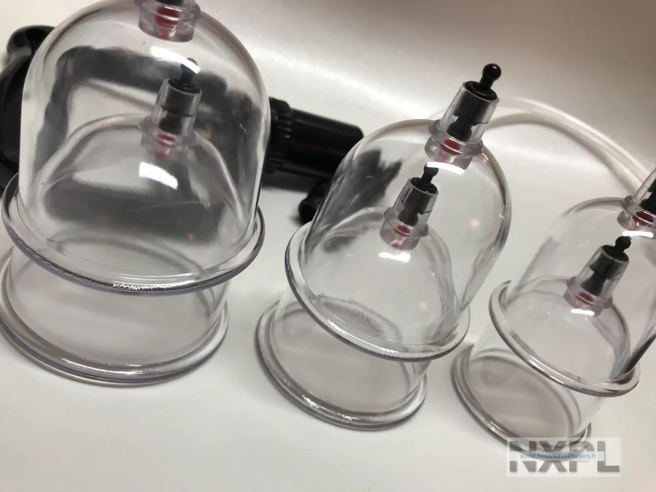 Contenu du kit Pipedream Fetish Fantasy Cups avec pompe et masque - NXPL