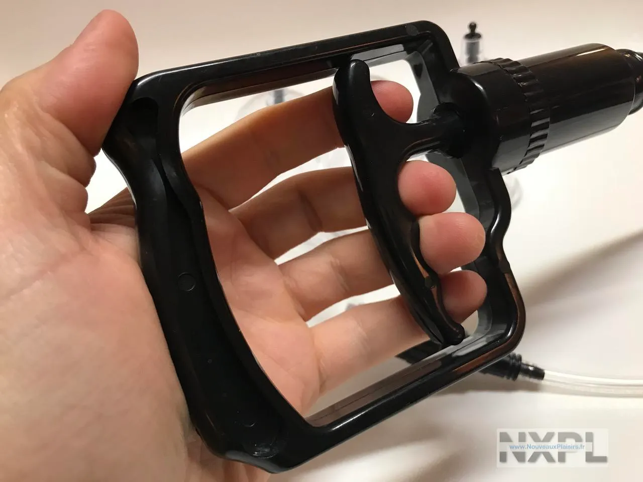 Vue rapprochée d'une coupe d'aspiration Pipedream Fetish Fantasy Cups - NXPL