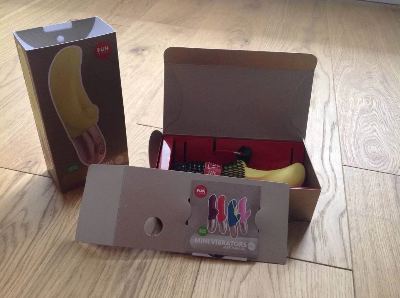 Vue rapprochée du design en pétale du Fun Factory Cayona jaune