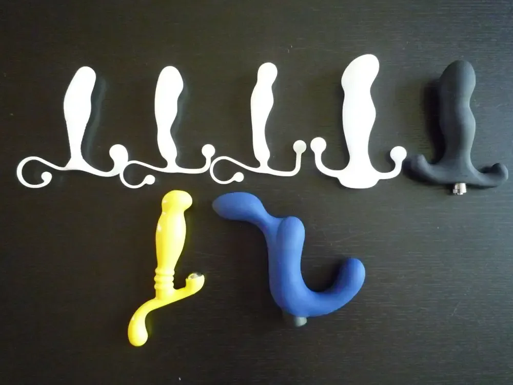 Comparaison de taille entre le Fun Factory Duke et d'autres masseurs prostatiques Aneros et Nexus