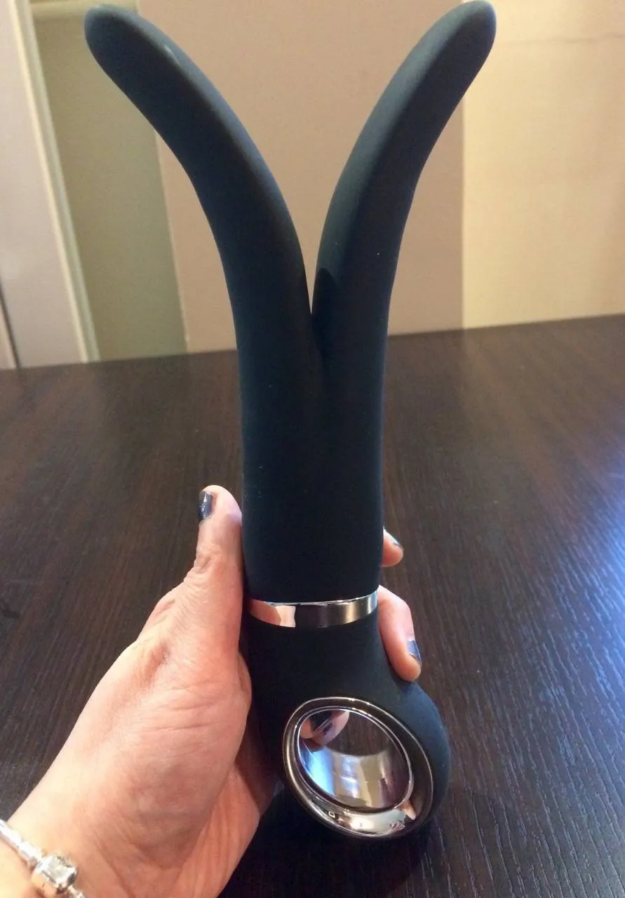 Démonstration de la flexibilité du FunToys GVibe 2