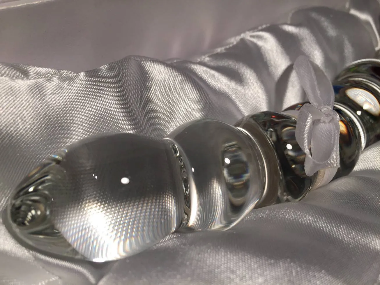 Gros plan sur la forme ergonomique du GlassVibrations Fantasy