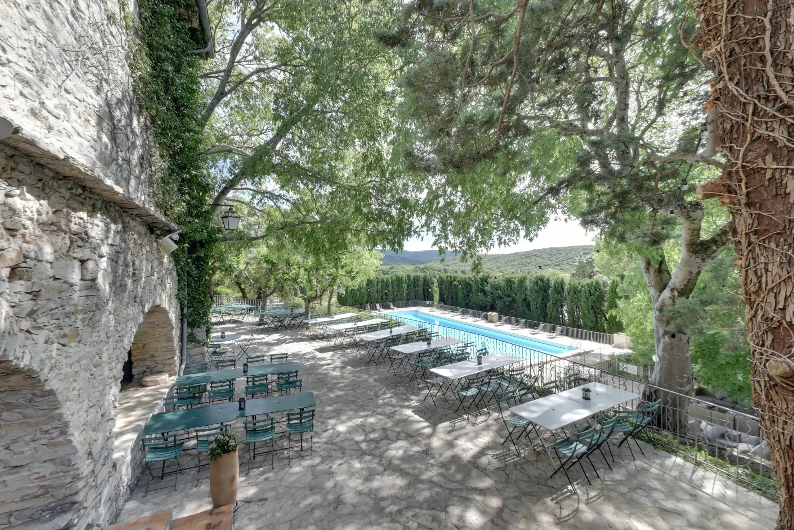 nxpl hameau de etoile piscine resto