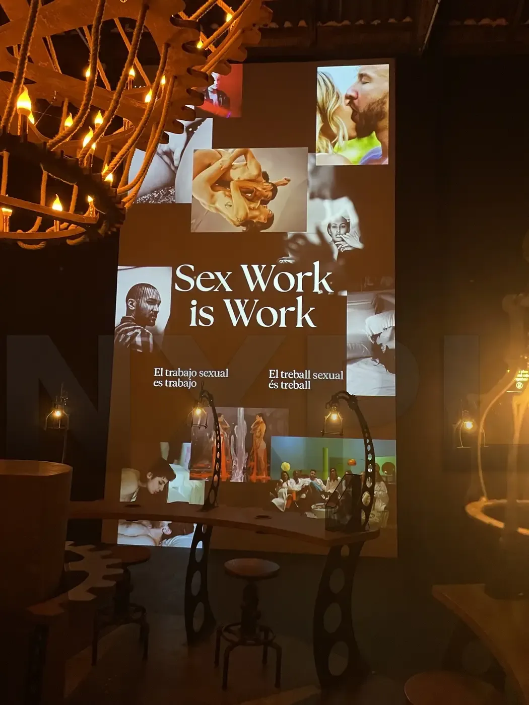 L'exposition immersive House of Erikalust à Barcelone