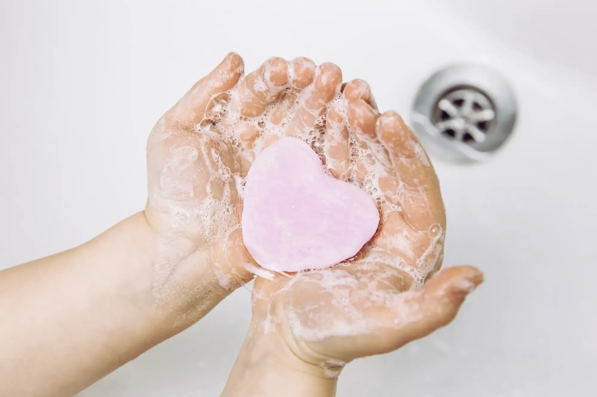 L'hygiène des mains en milieu libertin, on en parle ?