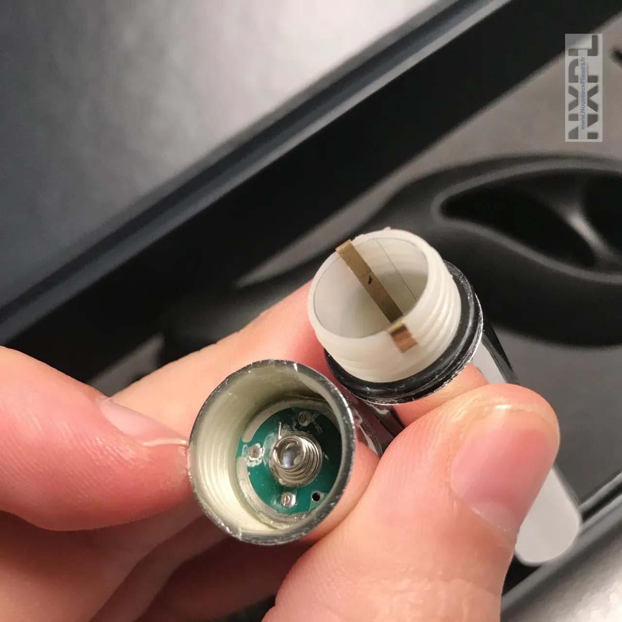 Détail du bullet vibrant du Joy Division XPander 4+