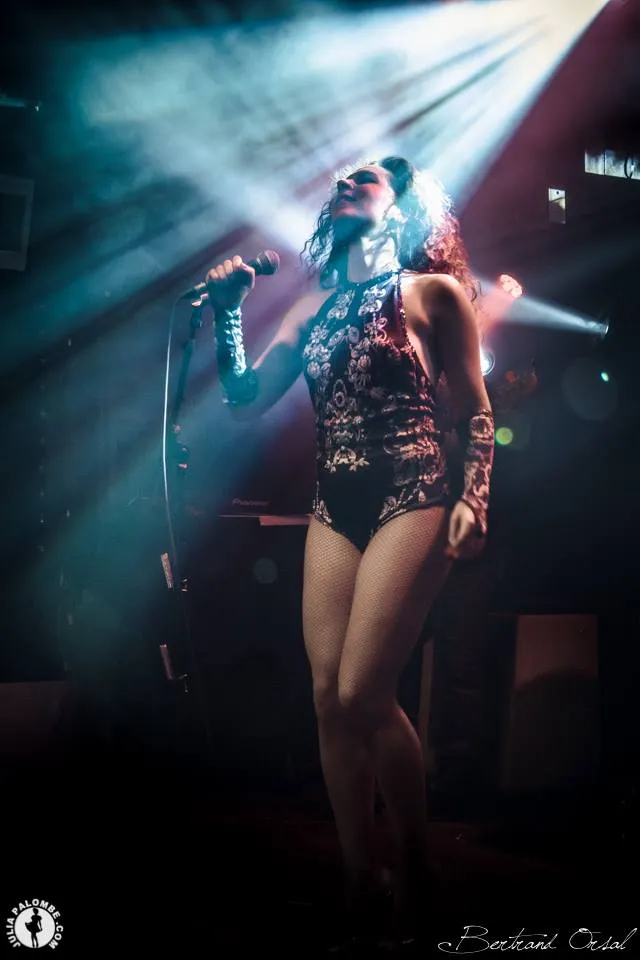 Aidons Julia Palombe à financer sa tournée 2015 !