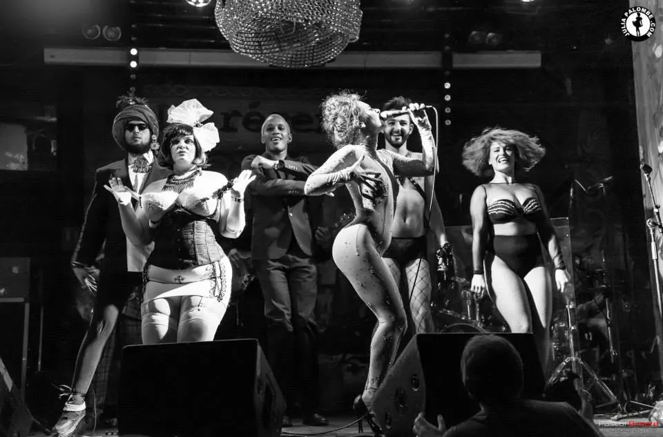 Toutes les créatures autour de Julia Palombe