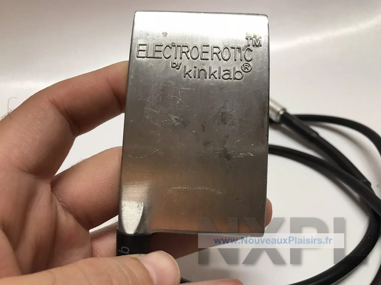 Test du Kinklab Power Tripper, extension du Neon Wand - NXPL