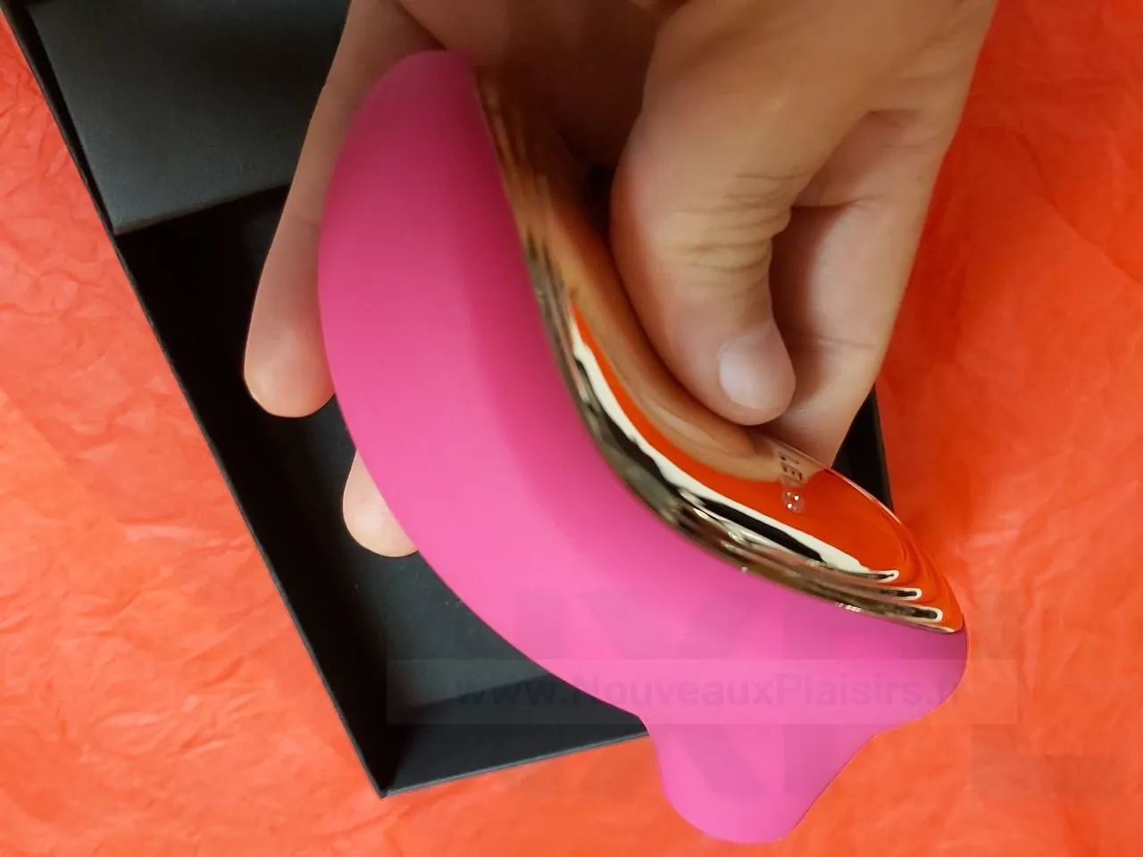 Test du stimulateur clitoridien à ondes soniques (aspirant) Lelo Sona 2 et Lelo Sona Cruise 2 - NXPL