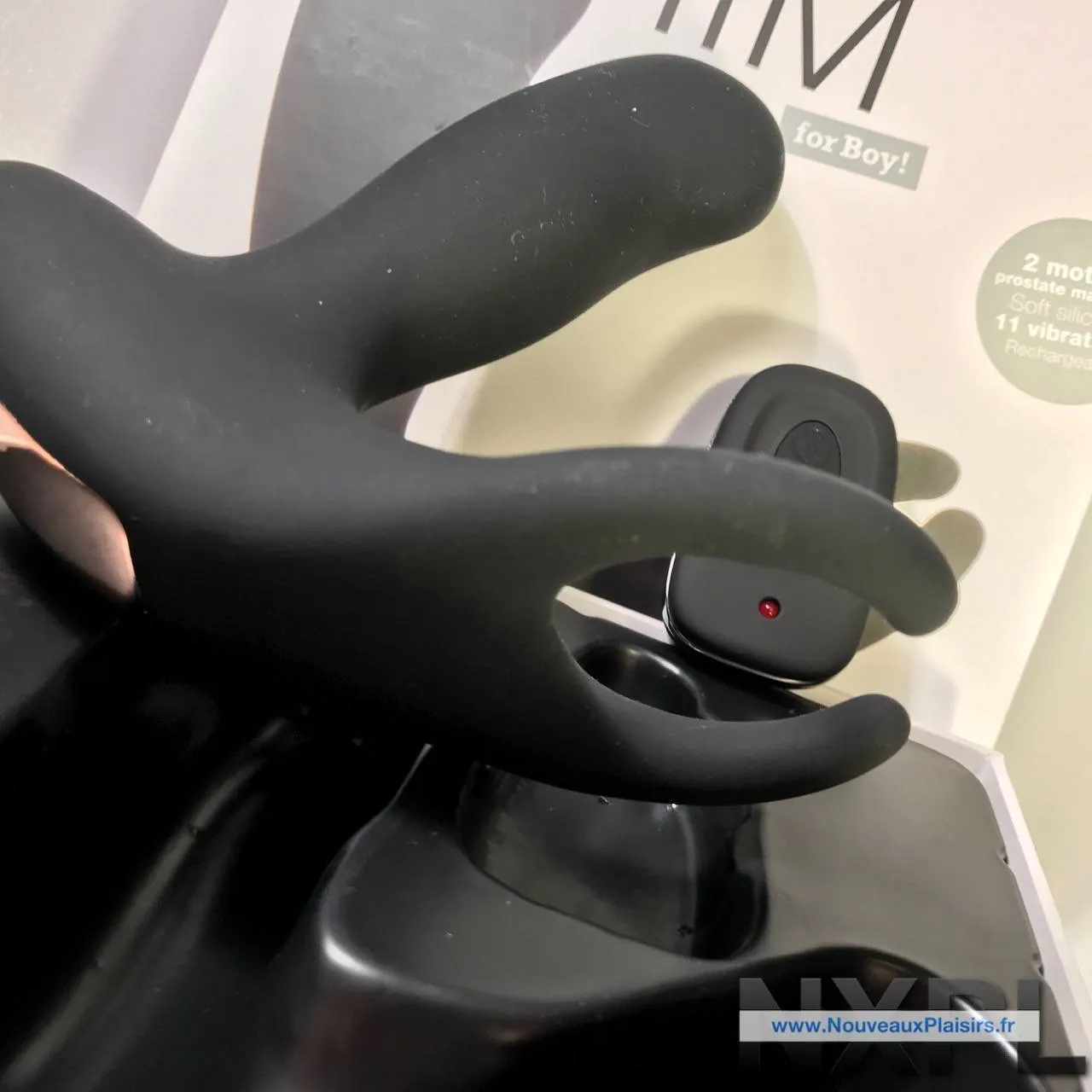 Détail du silicone Soft Touch noir du masseur Love To Love HIM