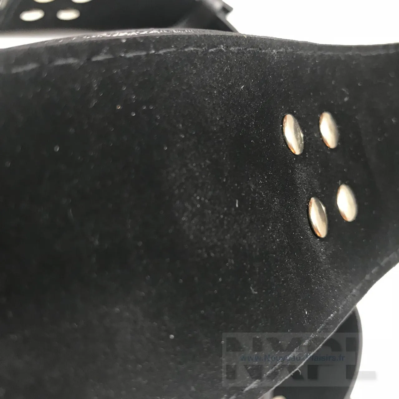 nxpl menottes cuisses poignets dildok 11