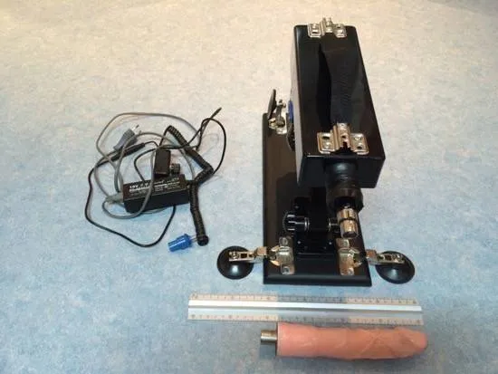 La Mitrasexe 450 sur le sol de la chambre