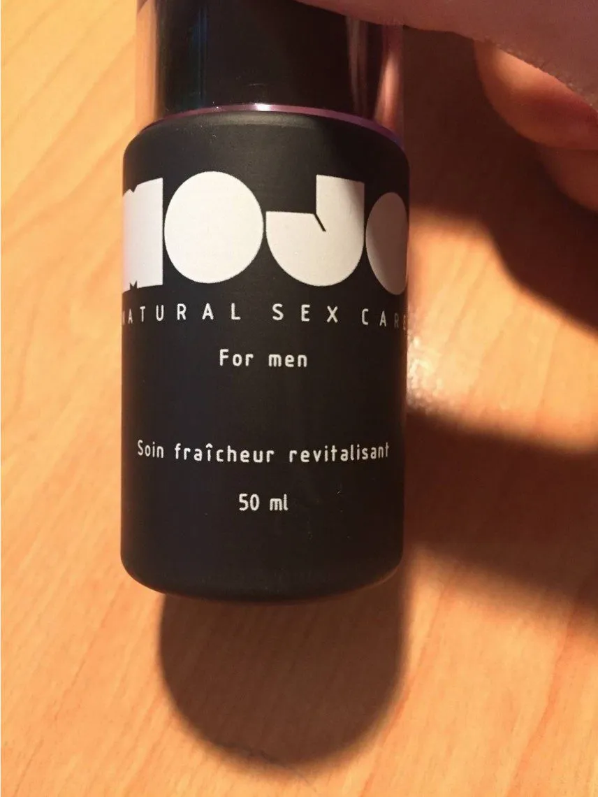 Texture de la crème Mojo Natural Sex Care pour homme