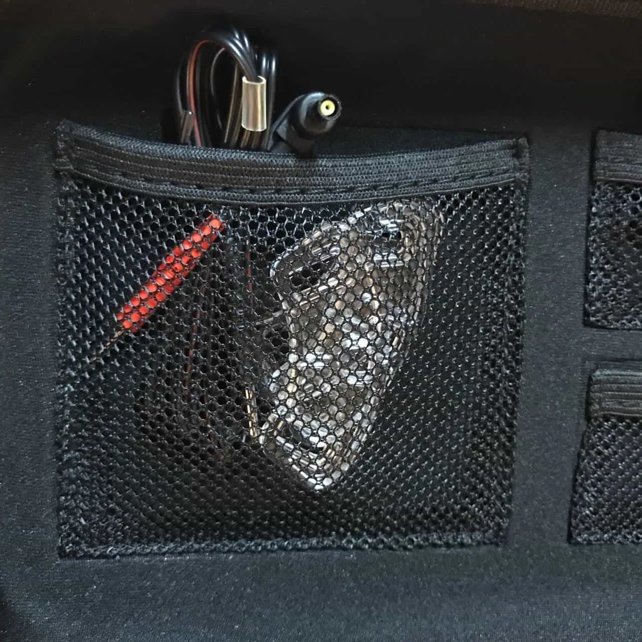 Test de la cage de chasteté compatible Electrostim Mystim Pubic Enemy N°1 - NXPL