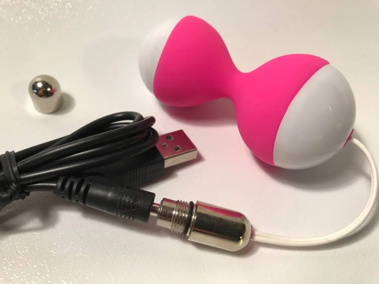 L'œuf vibrant Nalone Miu Miu, un accessoire discret pour sorties coquines