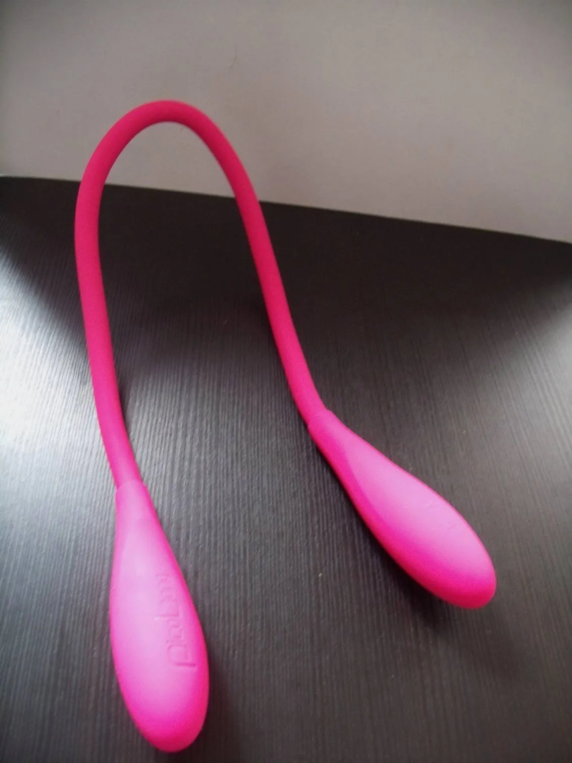 Insertion du vibromasseur Picobong Transformer