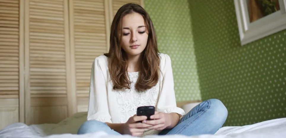 Expériences adolescentes des pornographies