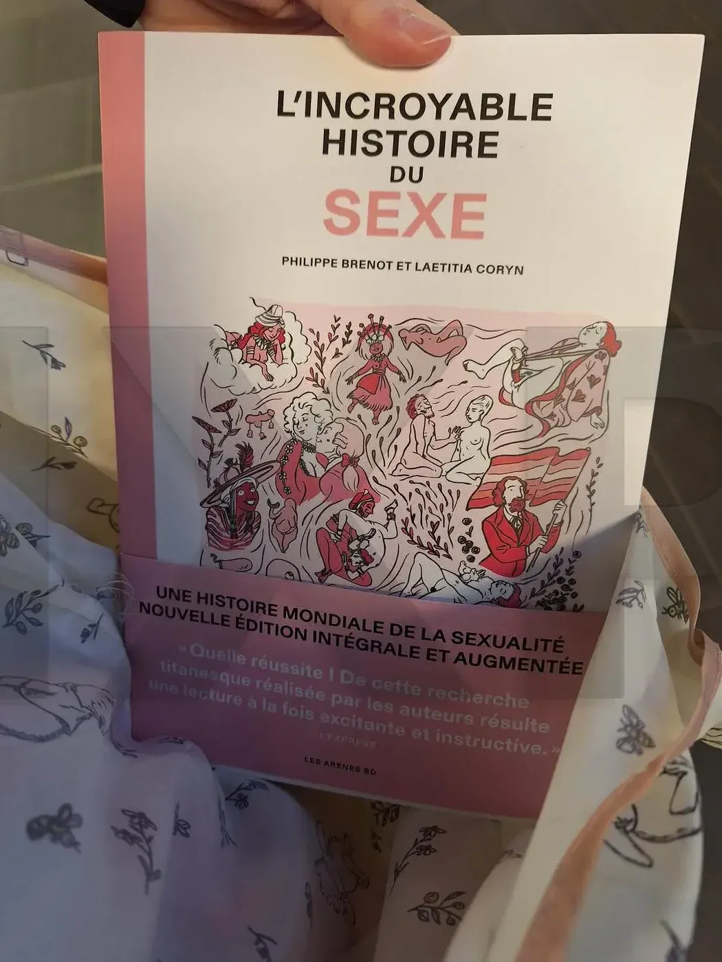 nxpl salon lit erotique 2024 08 e1731961513457