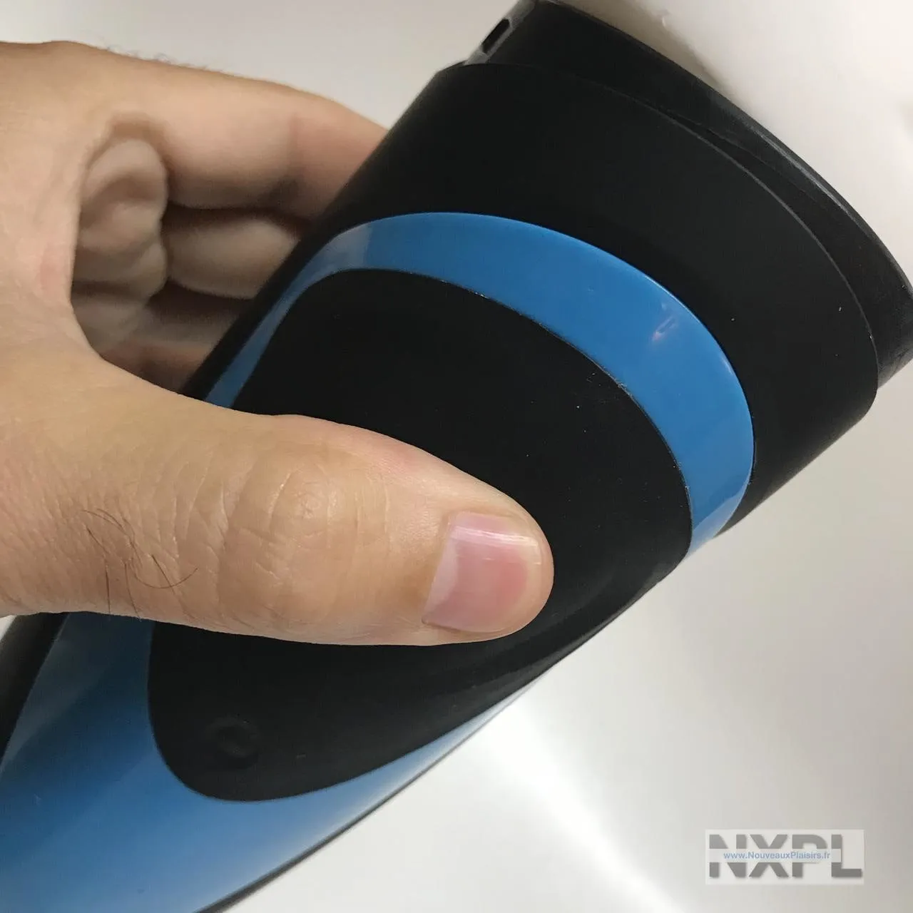 Boutons de gonflage des coussins internes du Satisfyer Men