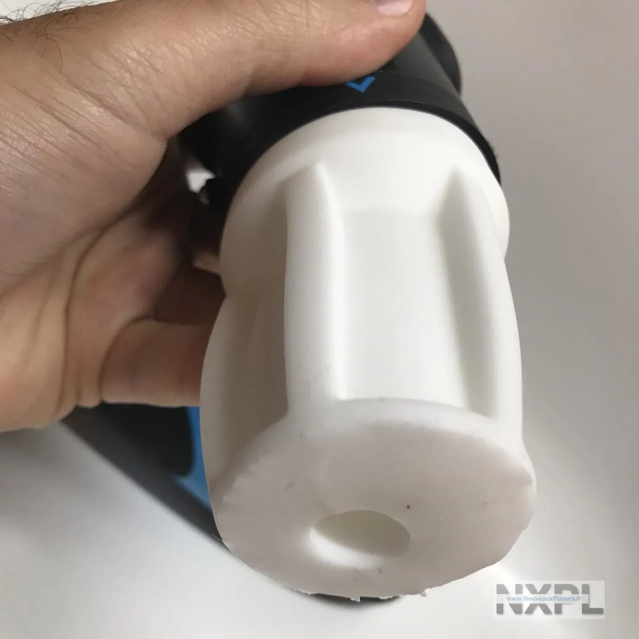 nxpl satisfyer men 18 e1528892228704