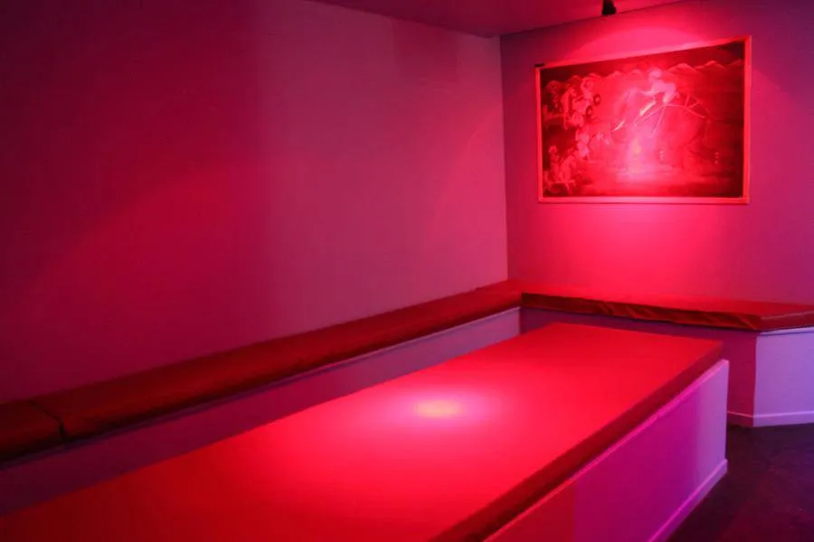 Sortie, visite et avis sur le sauna libertin l'Eclipse à Paris - NXPL