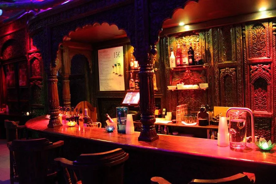 Sortie, visite et avis sur le sauna libertin l'Eclipse à Paris - NXPL