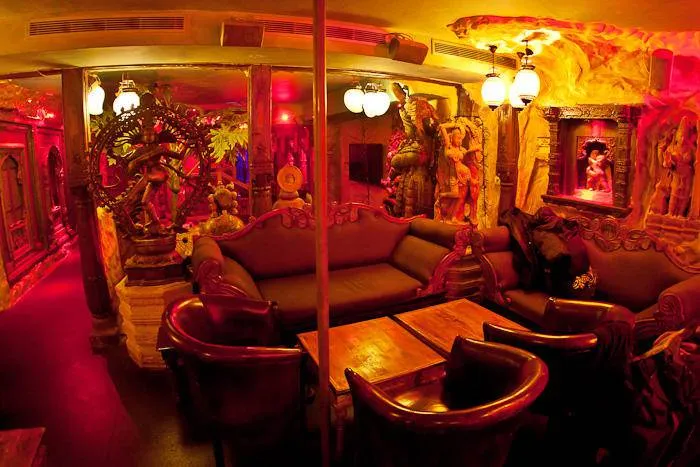 NXPL-Sauna-Libertin-Moon-06