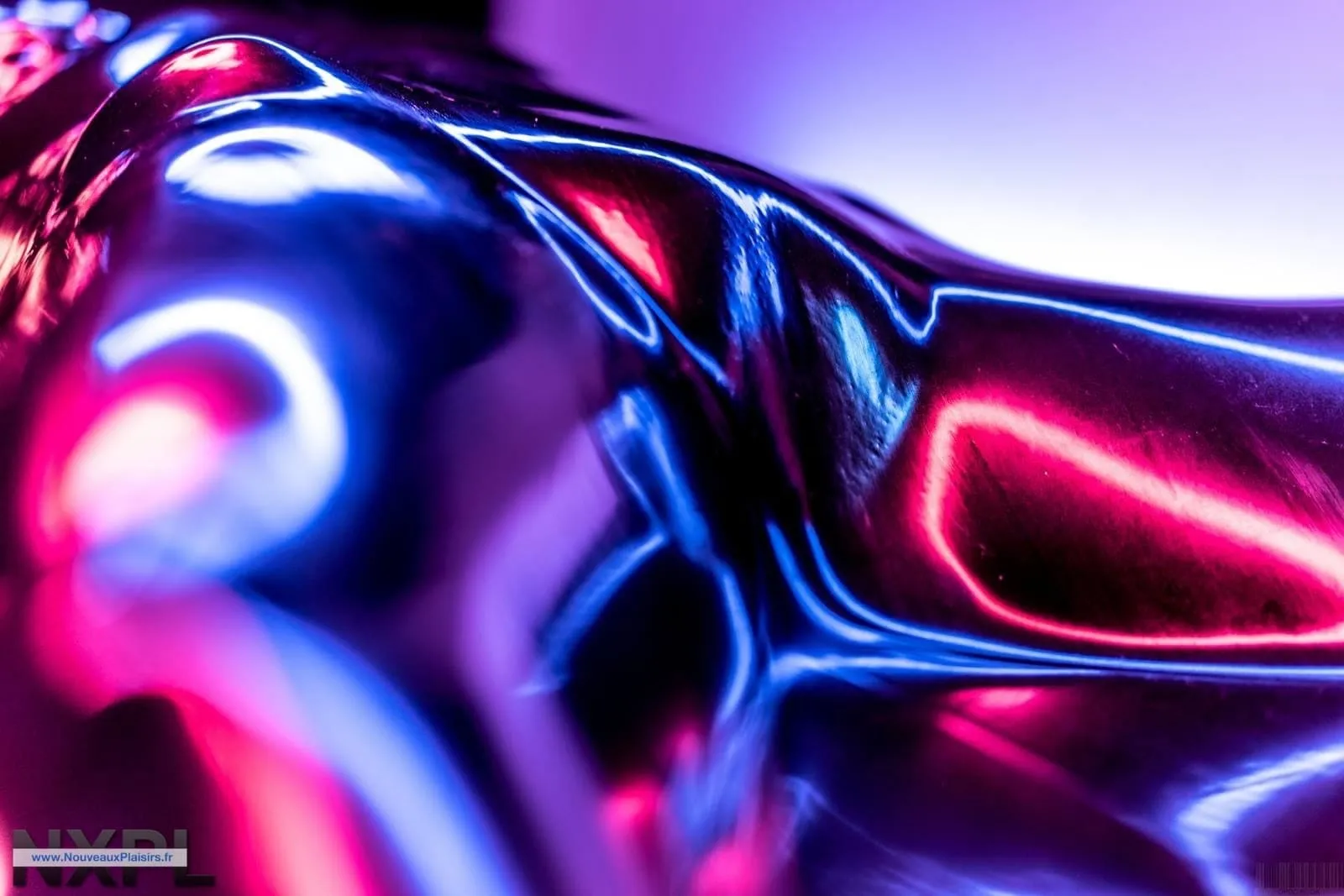 Second shooting Vaccum Bed, le Fetish ultime ?