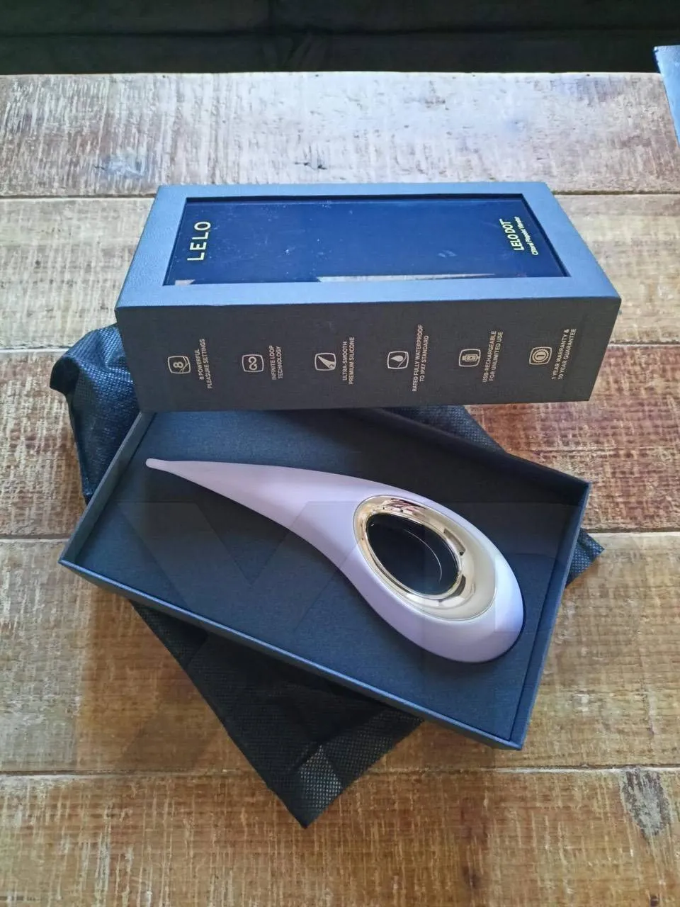 Test du stimulateur clitoridien Lelo Dot