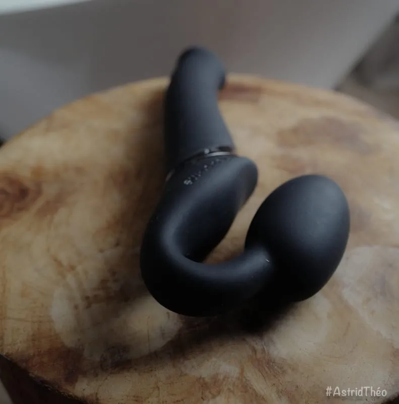 Pourquoi aimons-nous les Strap-On (Double gode pour la pénétration de madame ET de monsieur ou encore Pegging) ? — Bendable…