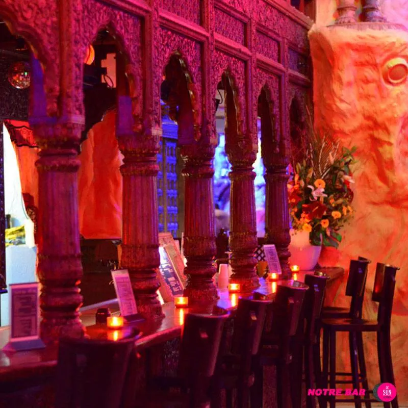 Espace douche et détente au Sun Libertin