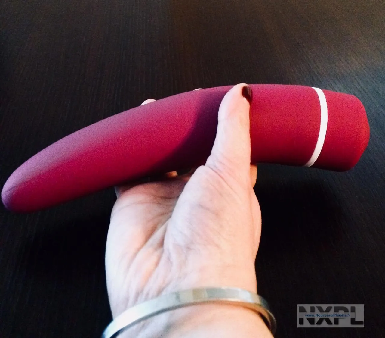 Test du vibromasseur 2 en 1 Hiky, la fusion entre un womanizer et un vibro