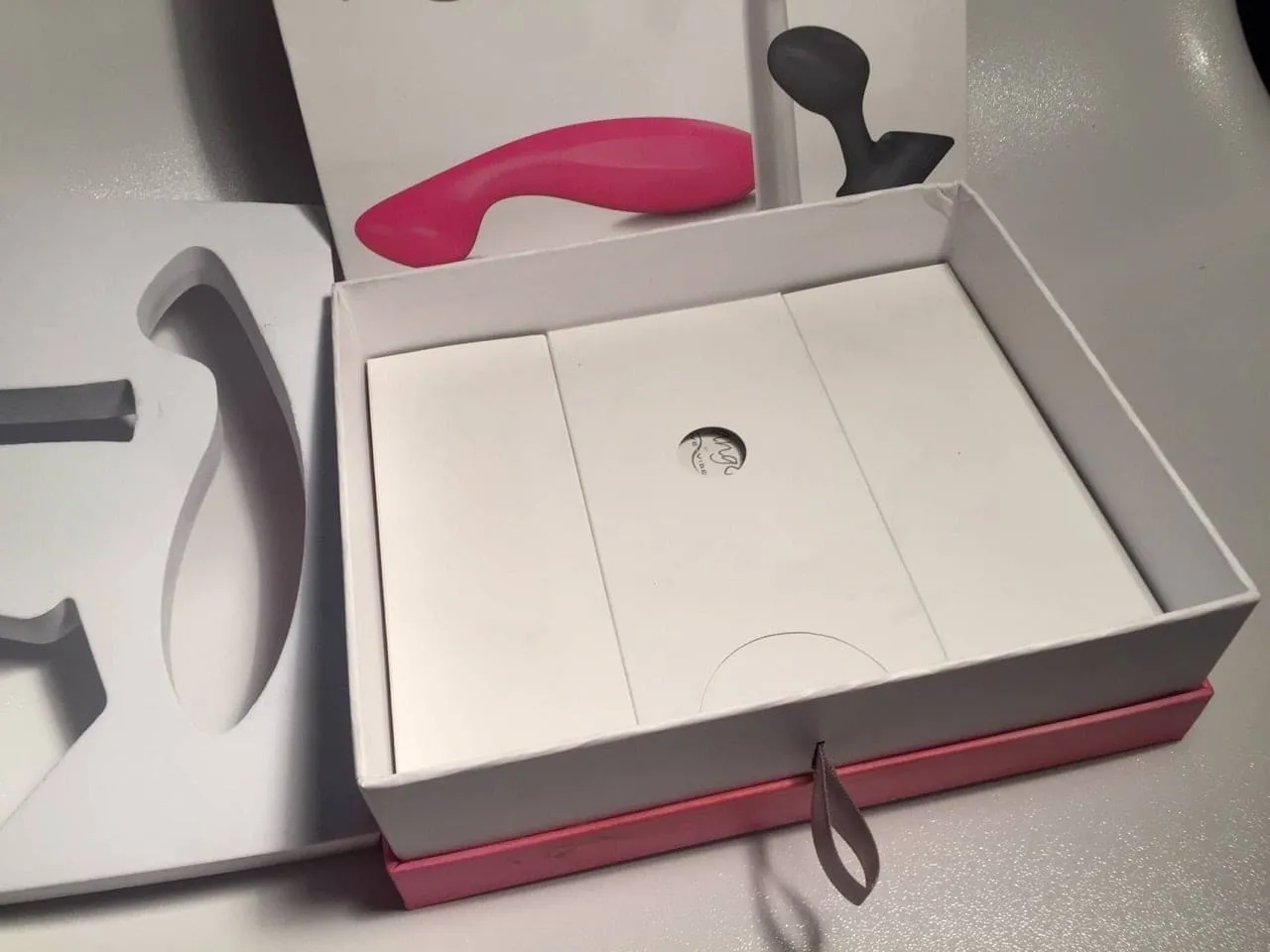 Accessoires du coffret We Vibe Tango Pleasure Mate