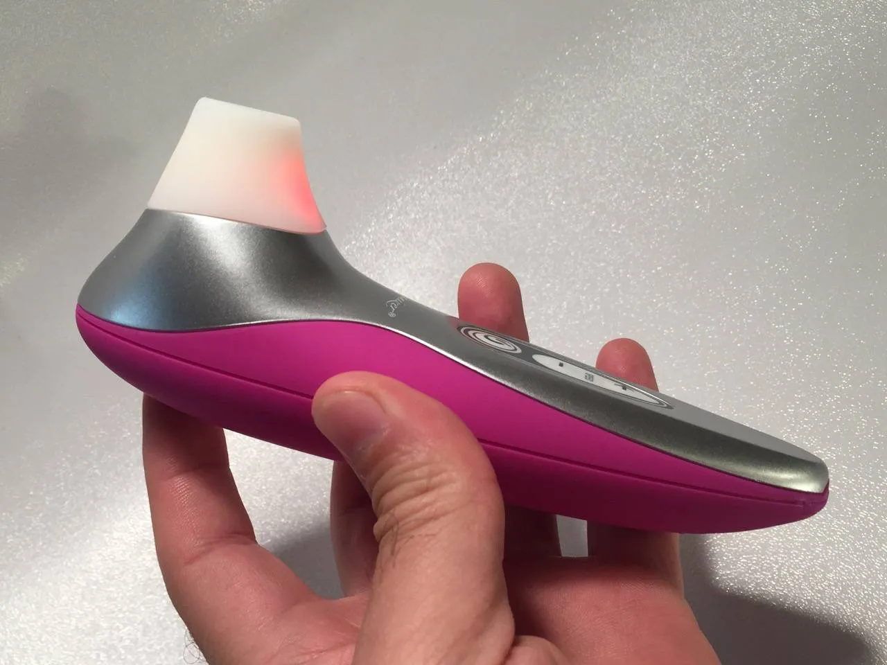 Vue d'ensemble du stimulateur clitoridien Womanizer Pro 40